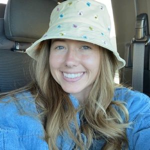 Meet your Posher, Jade